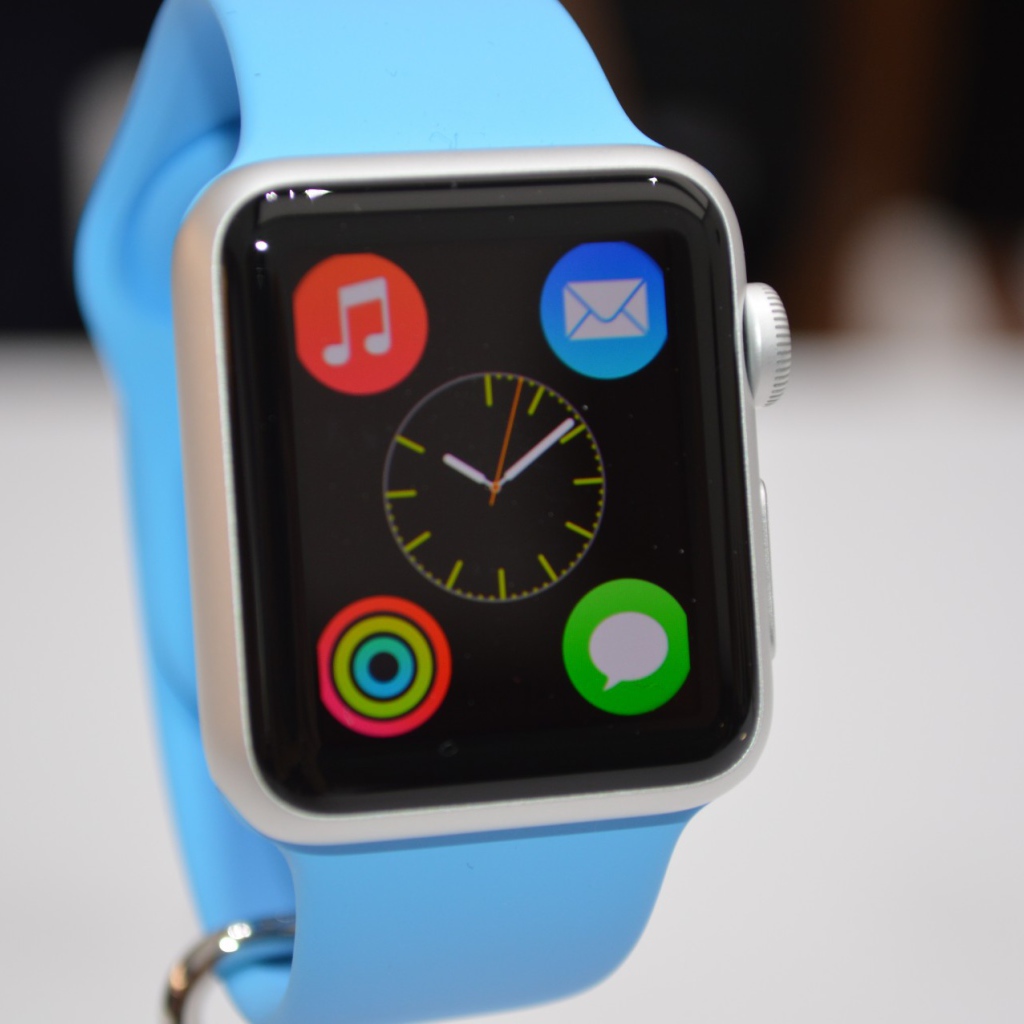 Голубой дизайн Apple Watch