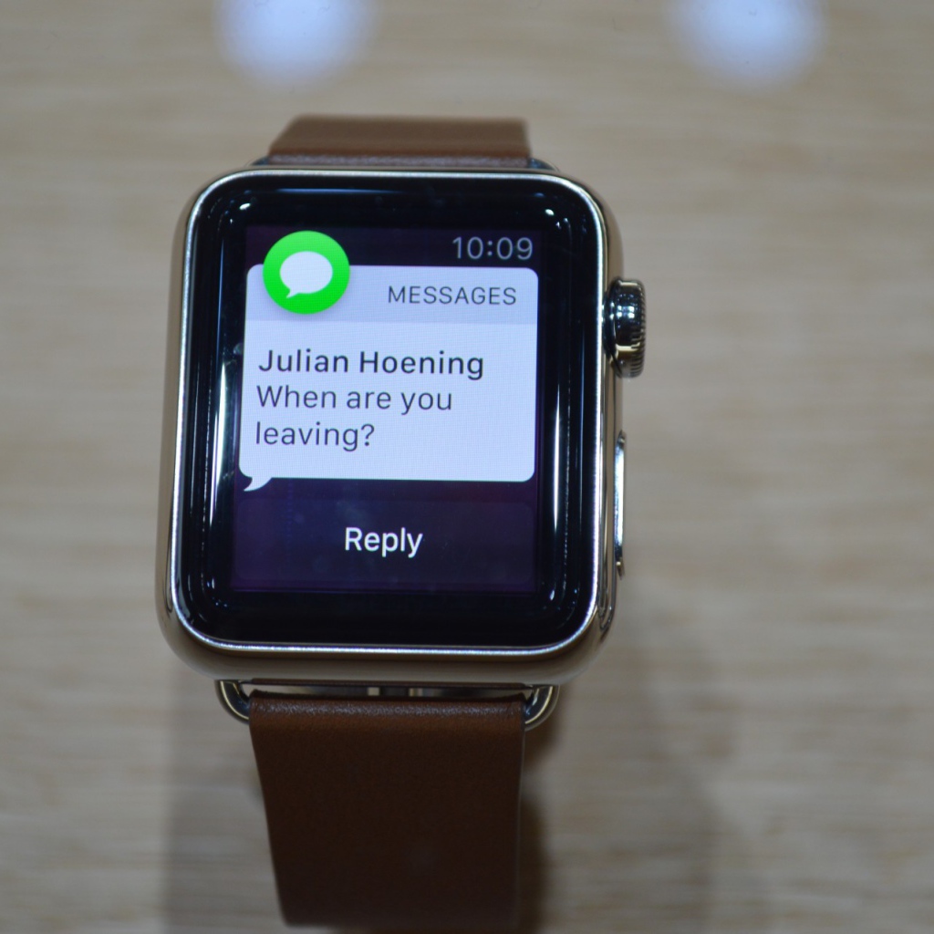 Сообщение из соц сети на Apple Watch