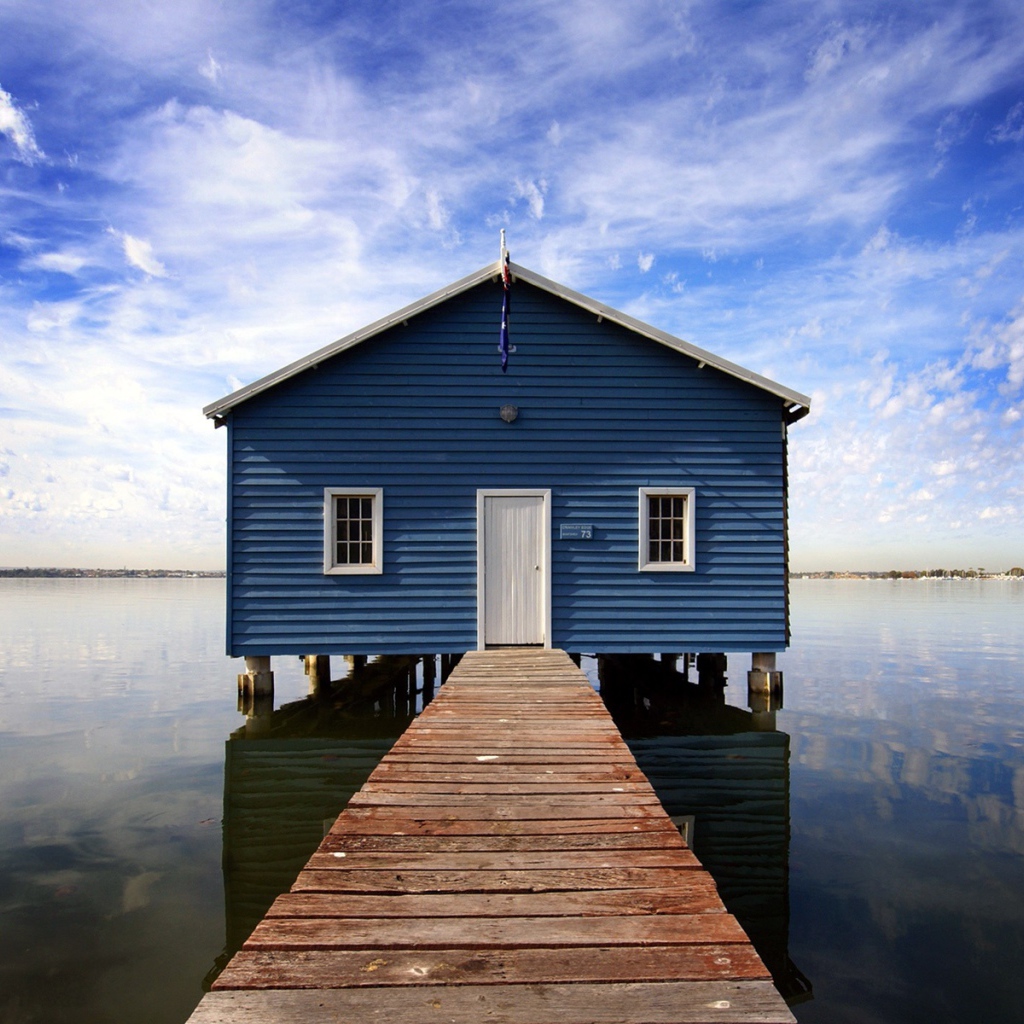 Пристань у воды