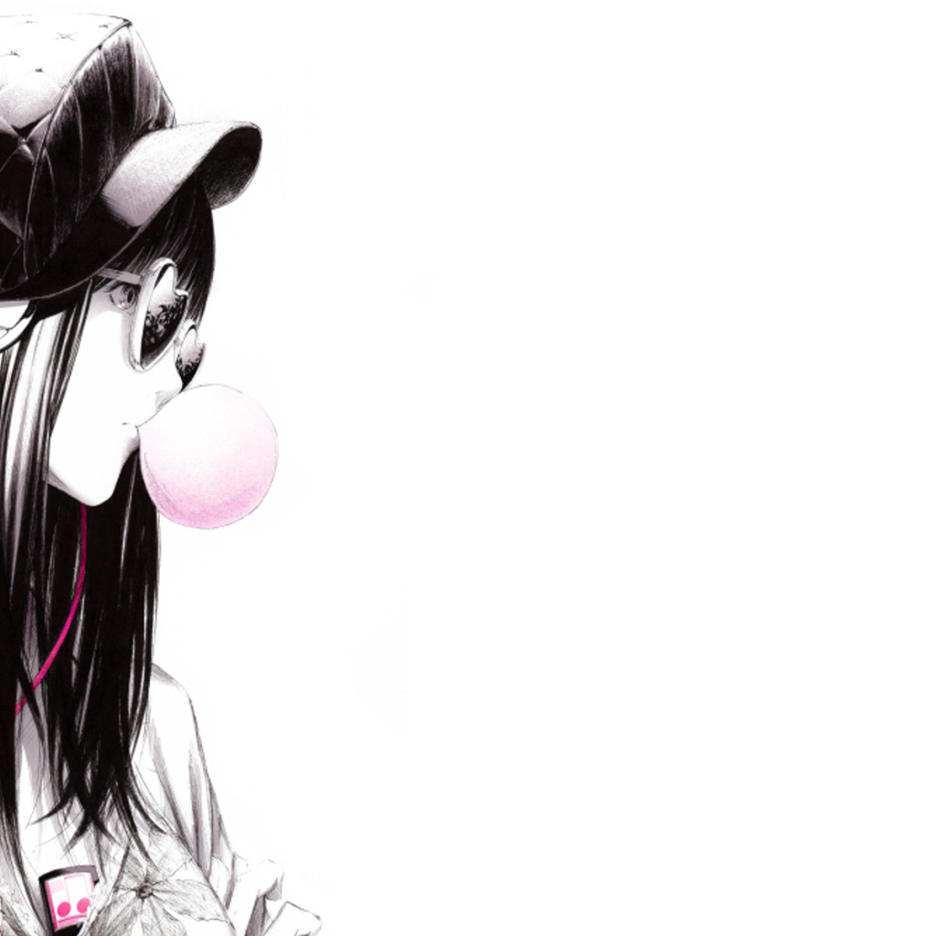 Девочка с наушниками и в кепке