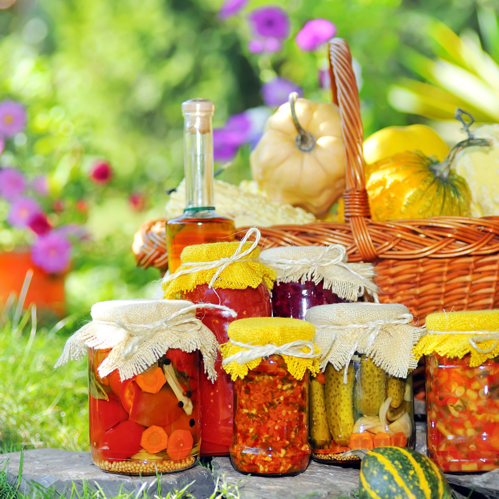 Корзина с овощами