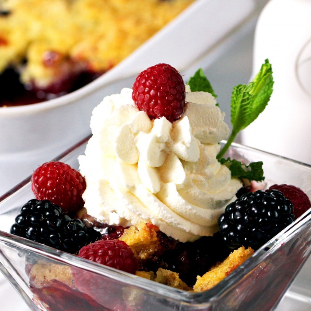 Пирок с ежевикой