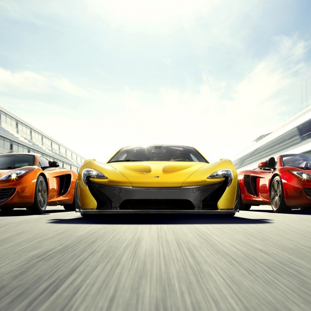 Автомобили на большой скорости