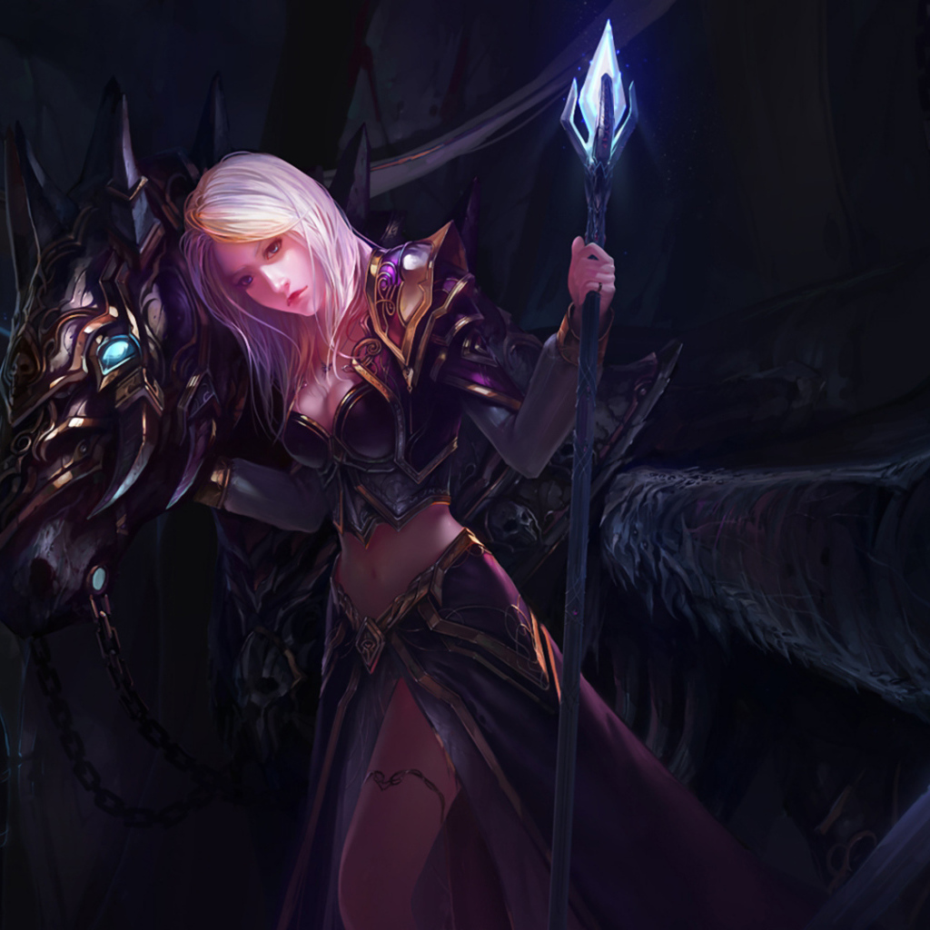 Девушка в доспехах с посохом