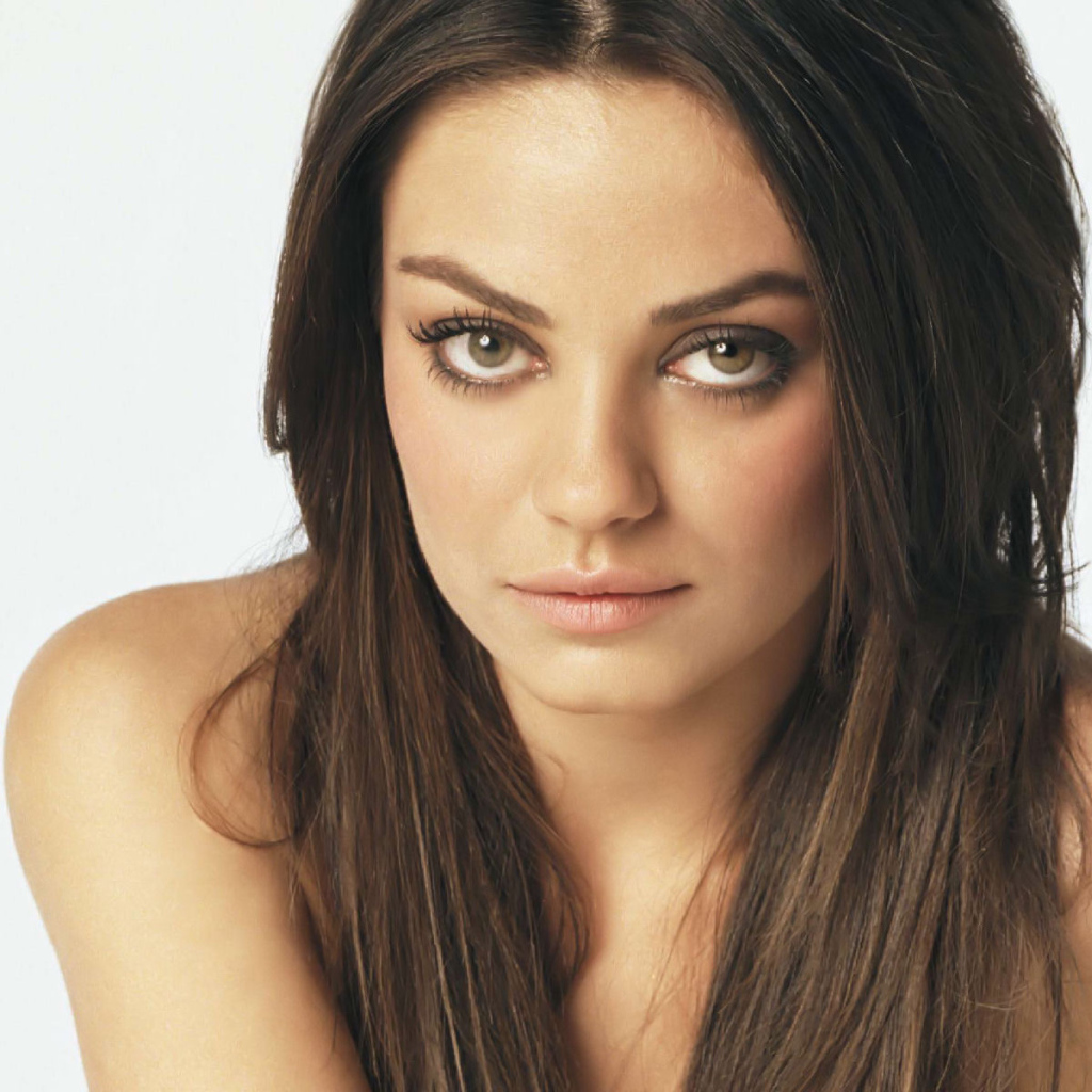 Актриса Мила Кунис