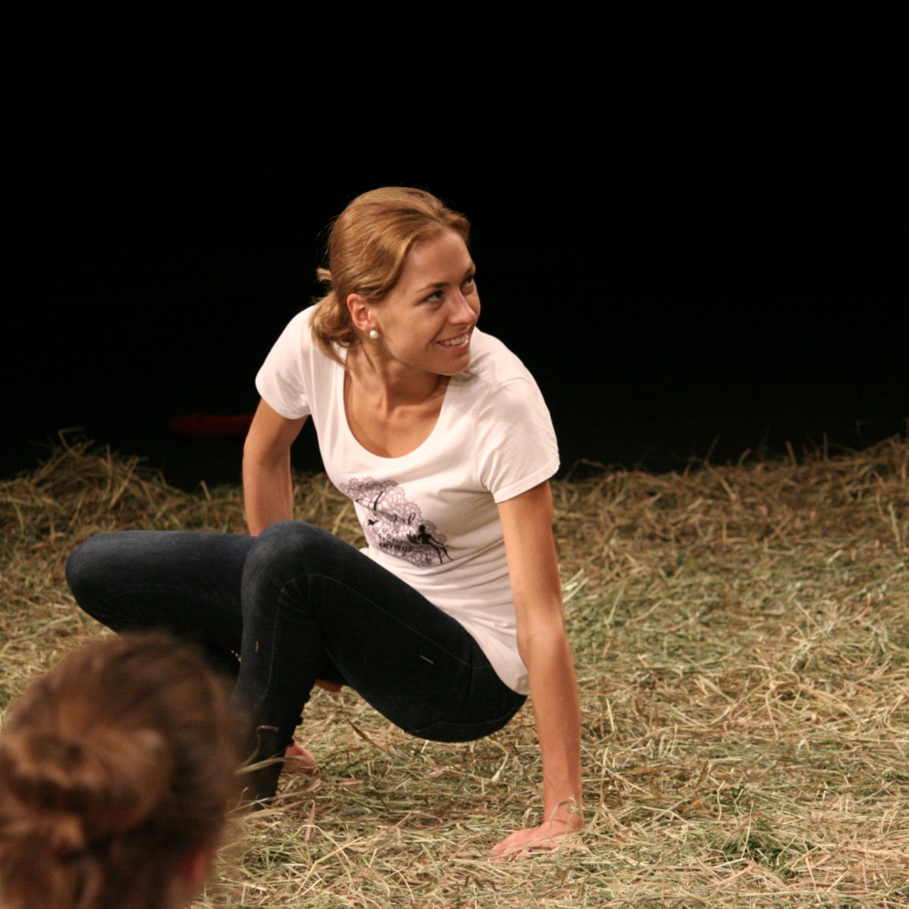 Красивая Марина Петренко