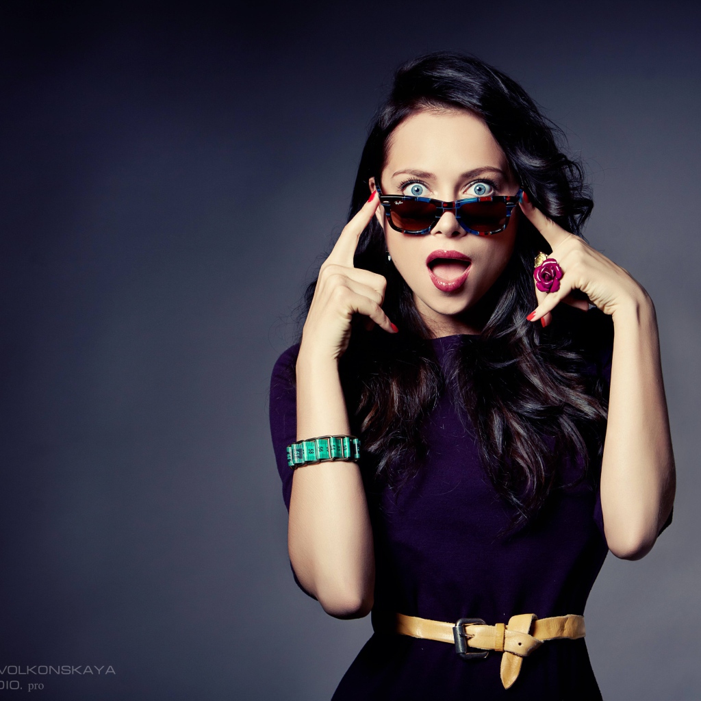 Красивая модель Настасья Самбурская