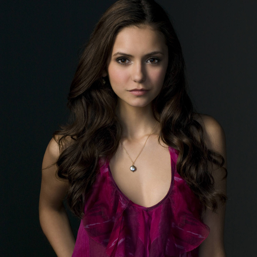 Киноактриса Нина Добрев