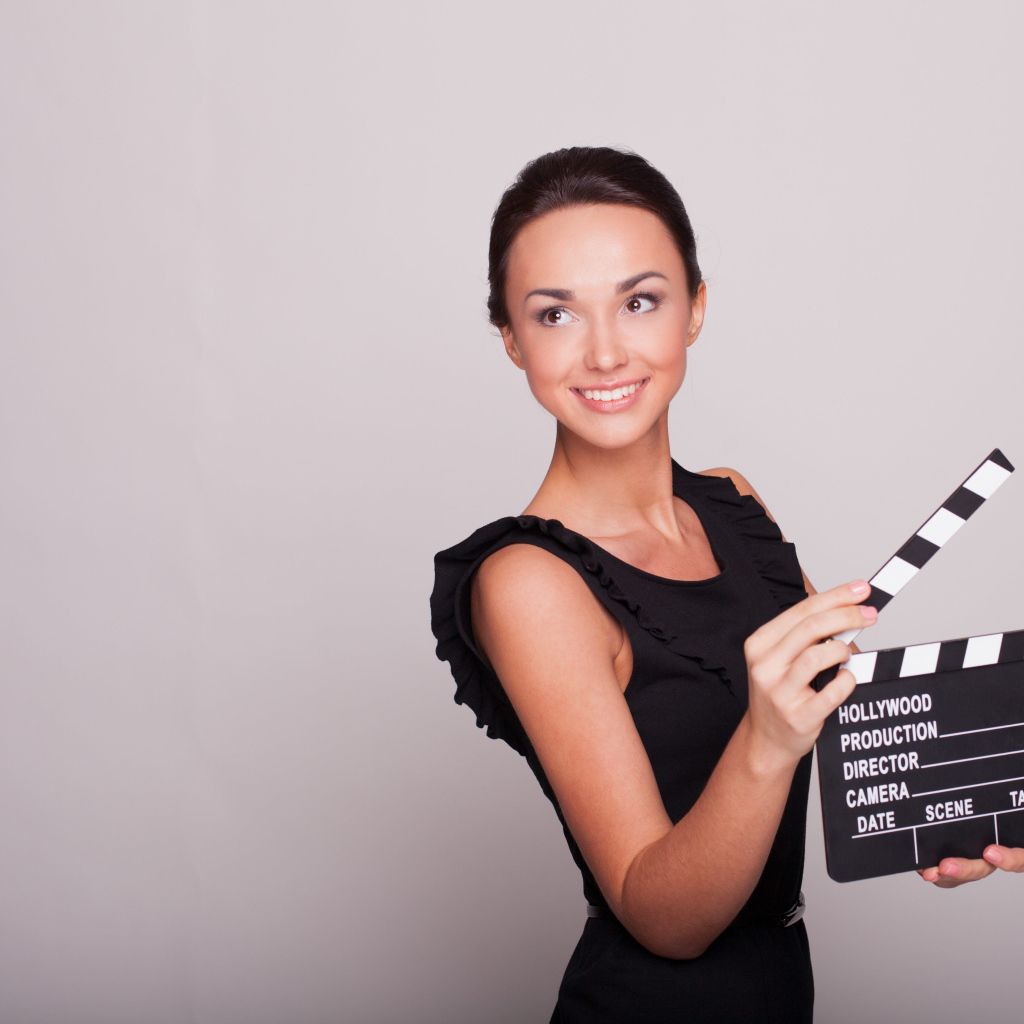 Популярная актриса Настасья Самбурская