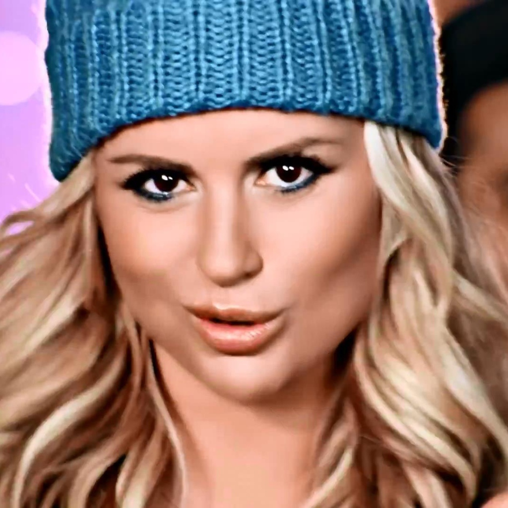 Красивая актриса Анна Семенович