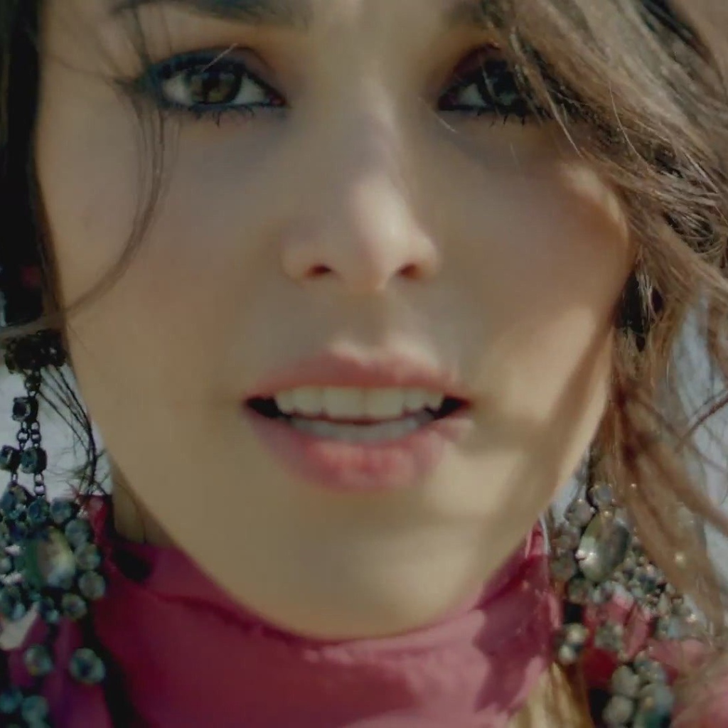 Знаменитая актриса Сати Казанова