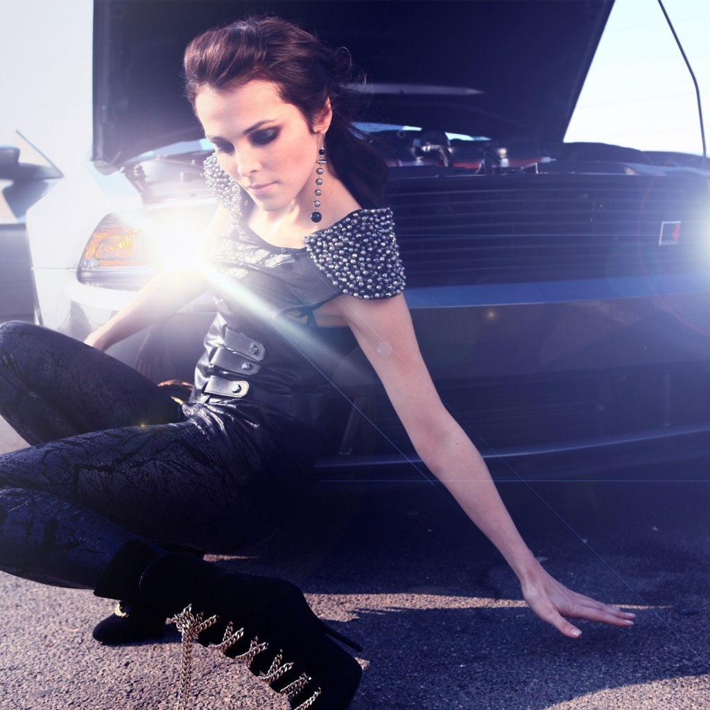 Красивая актриса Сати Казанова