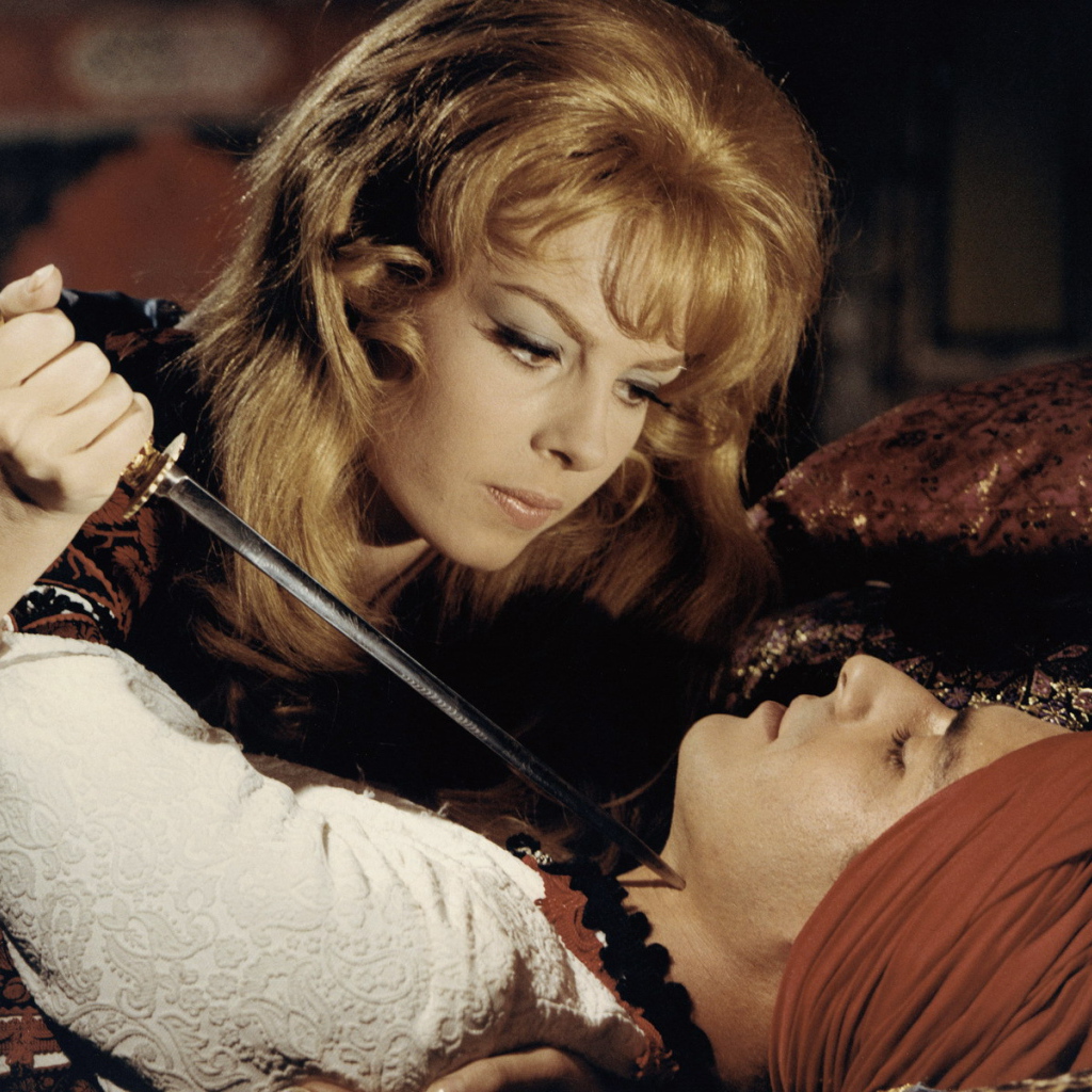 Популярная Елена Корикова