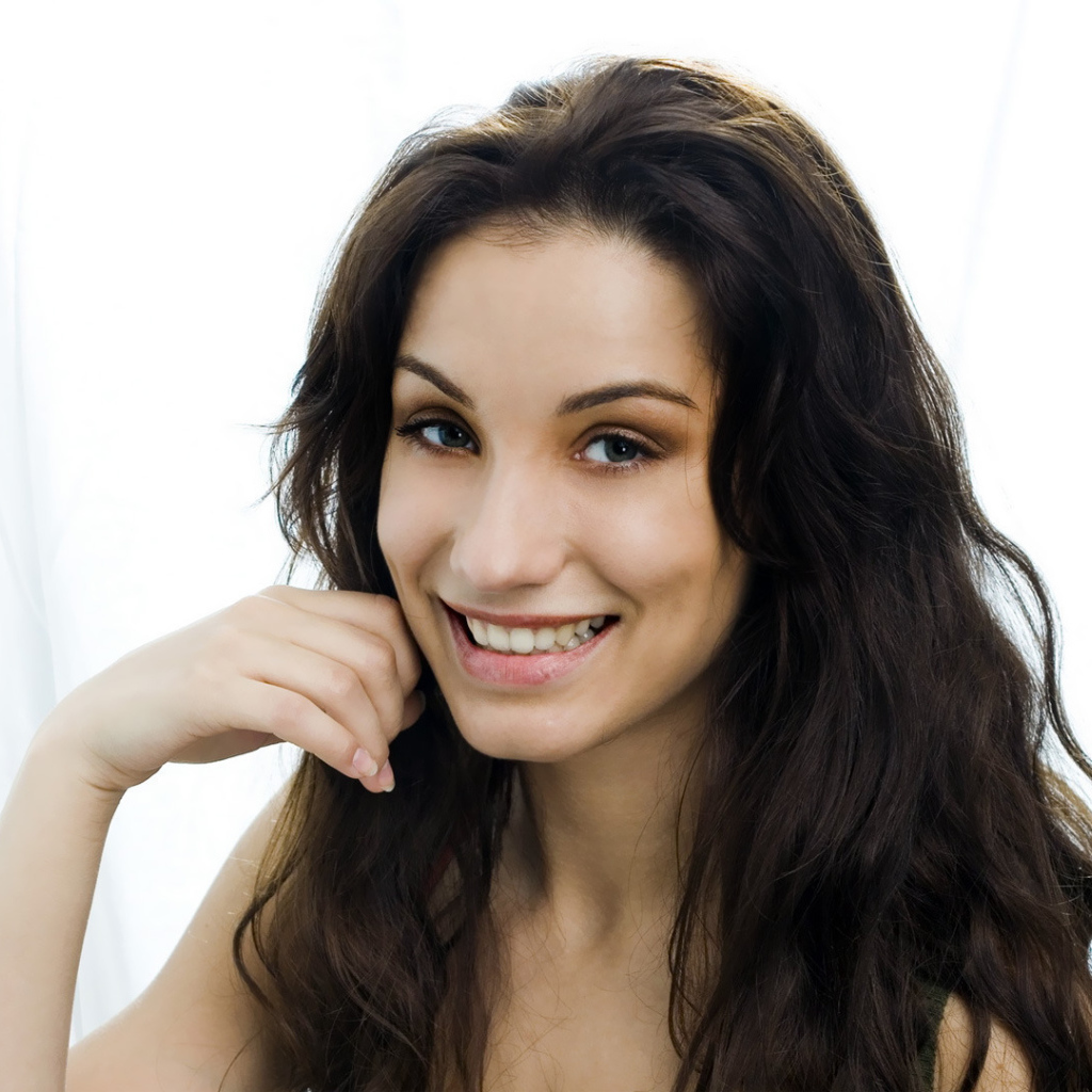 Очаровательная актриса Виктория Дайненко