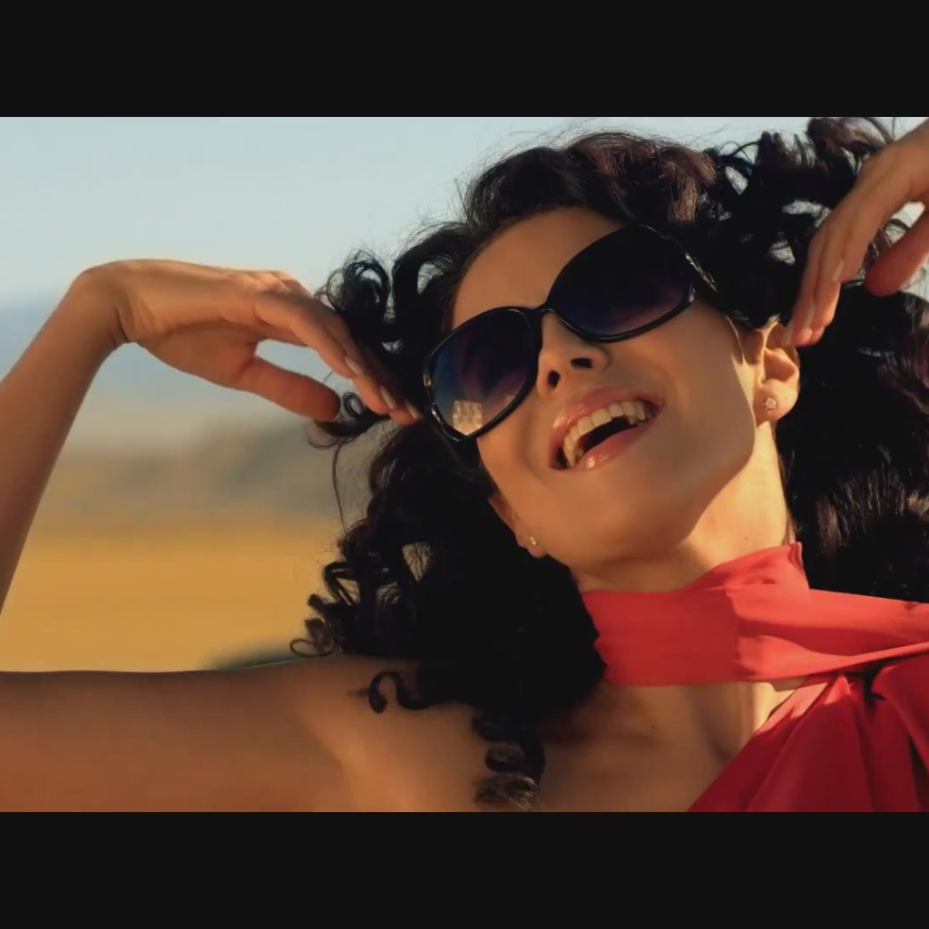 Актриса Настя Каменских