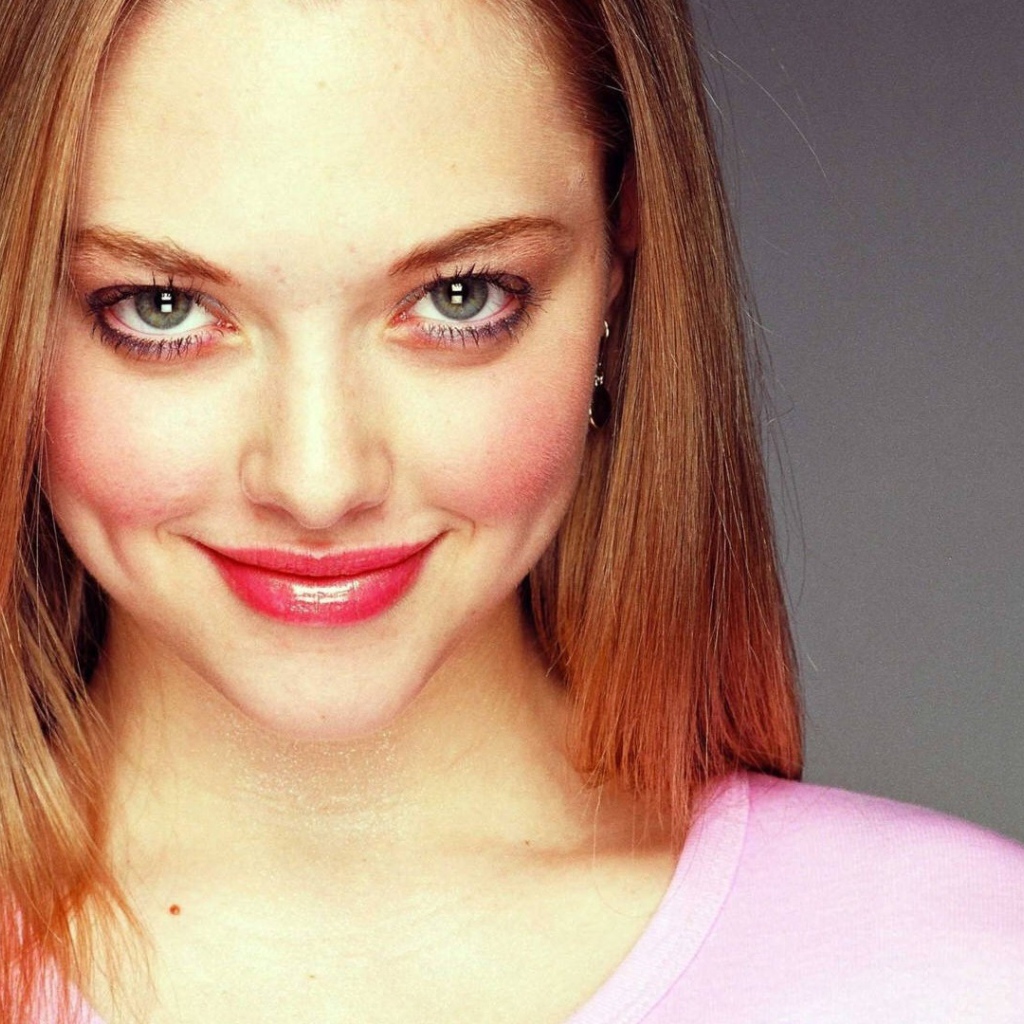 Суперзвезда Аманда Сайфред