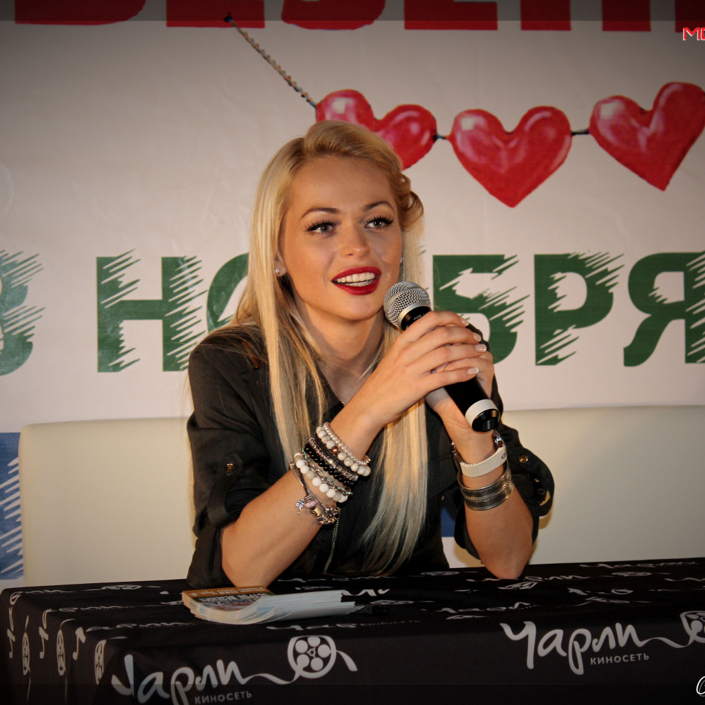 Очаровательная Анна Хилькевич