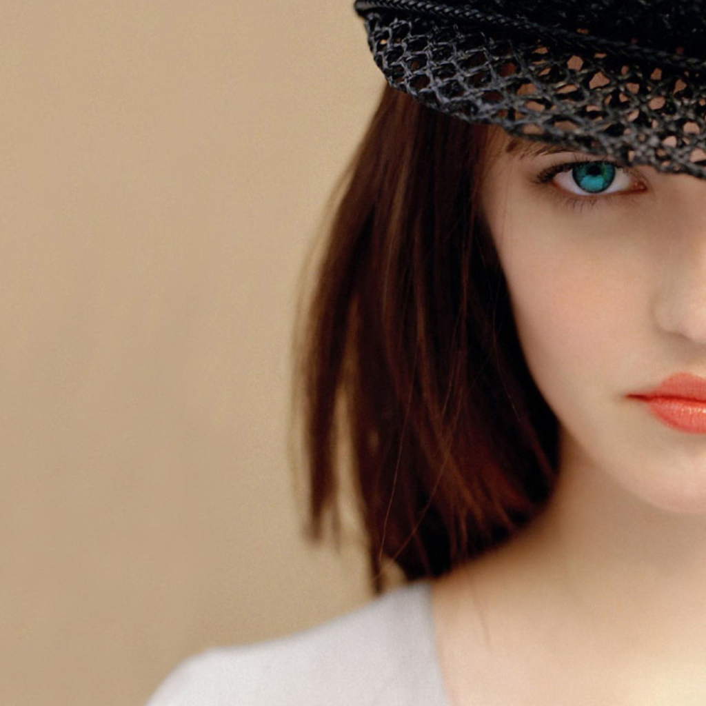 Популярная модель Ева Грин