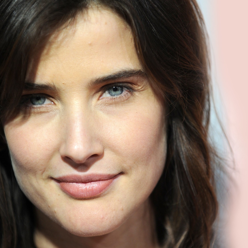 Модель Коби Смолдерс