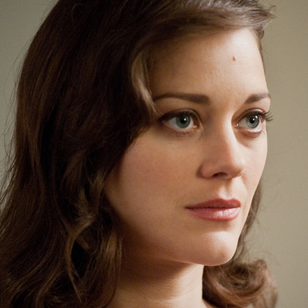 Актриса Марион Котийяр