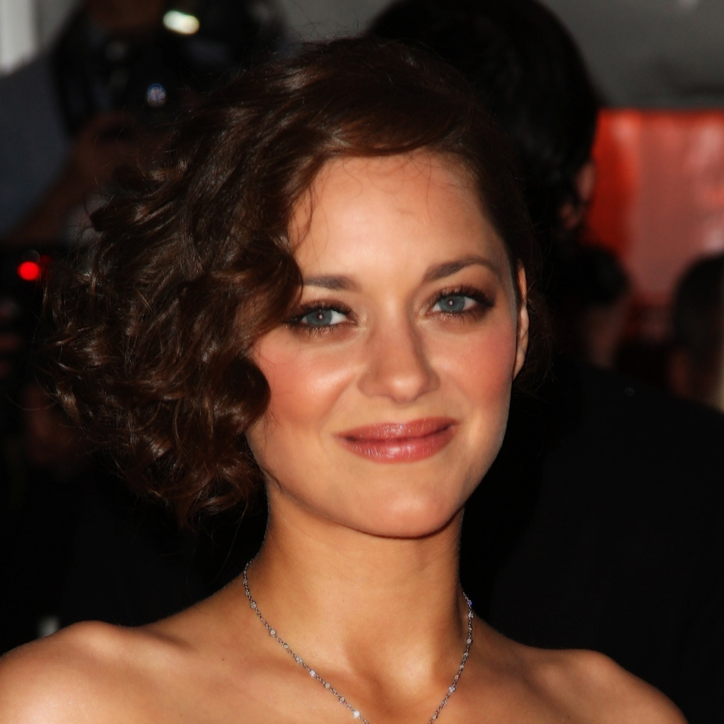 Очаровательная Марион Котийяр