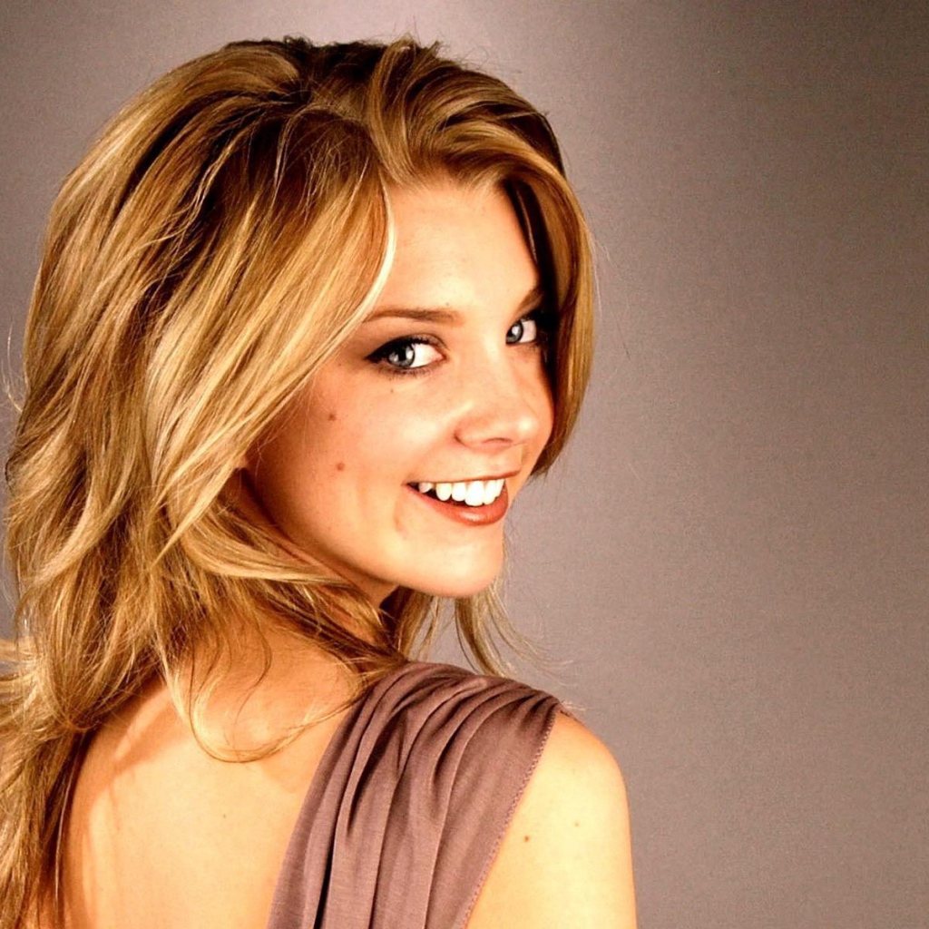 Знаменитая актриса Натали Дормер