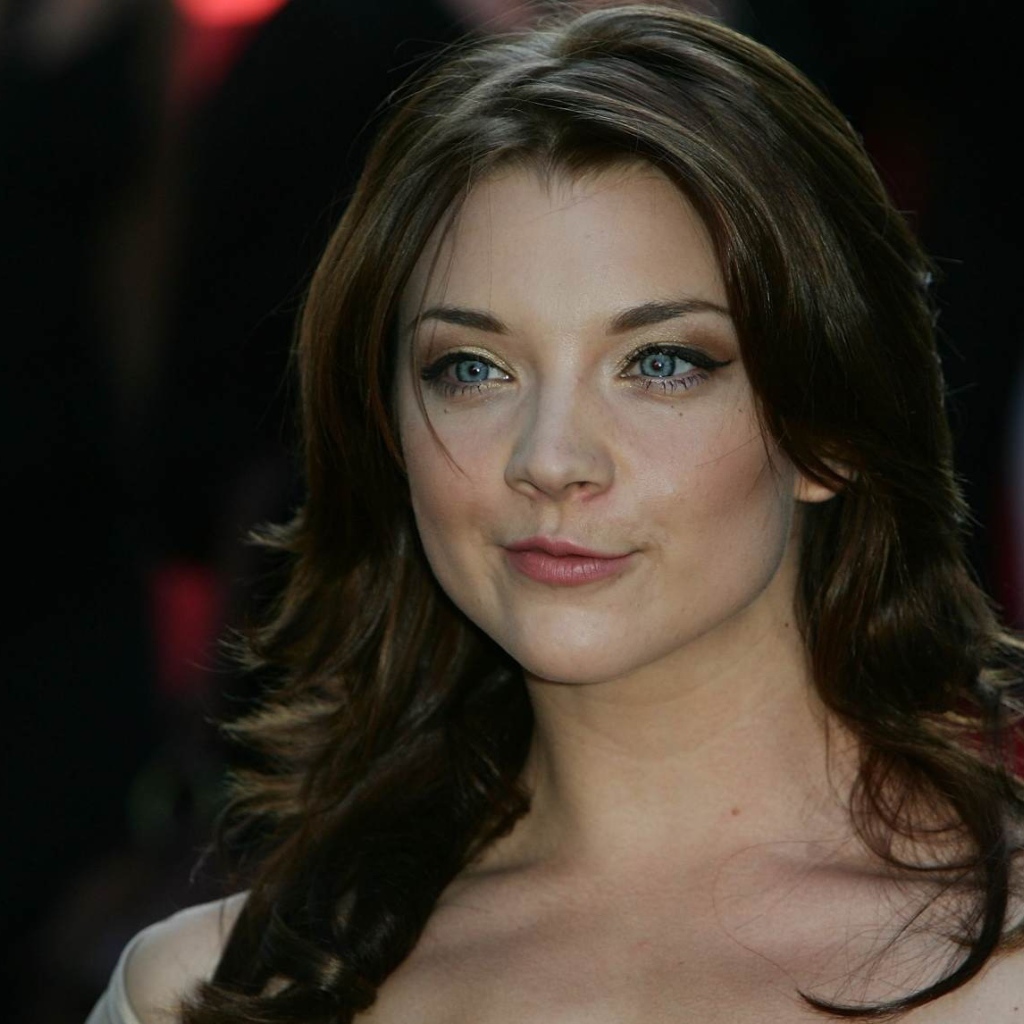 Популярная актриса Натали Дормер