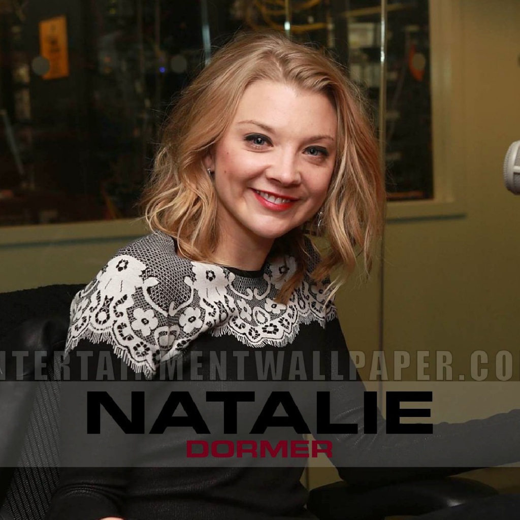 Красивая актриса Натали Дормер
