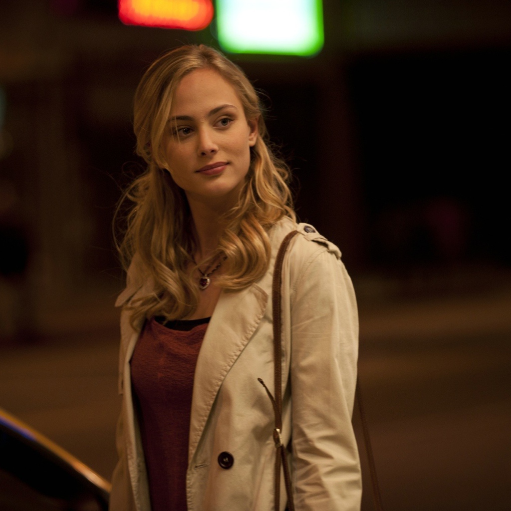 Прекрасная актриса Нора Арнезедер