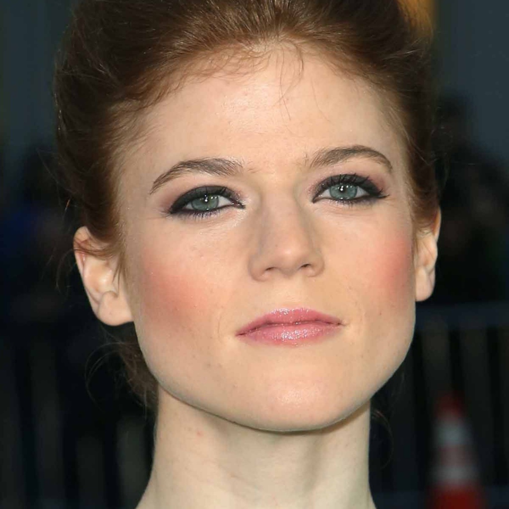 Известная модель Роуз Лесли