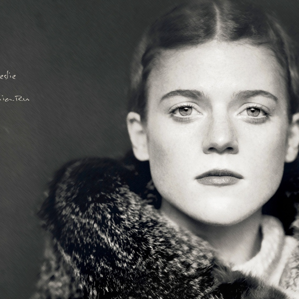 Очаровательная модель Роуз Лесли