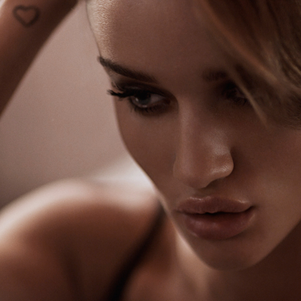 Актриса Роузи Хантингтон-Уайтли