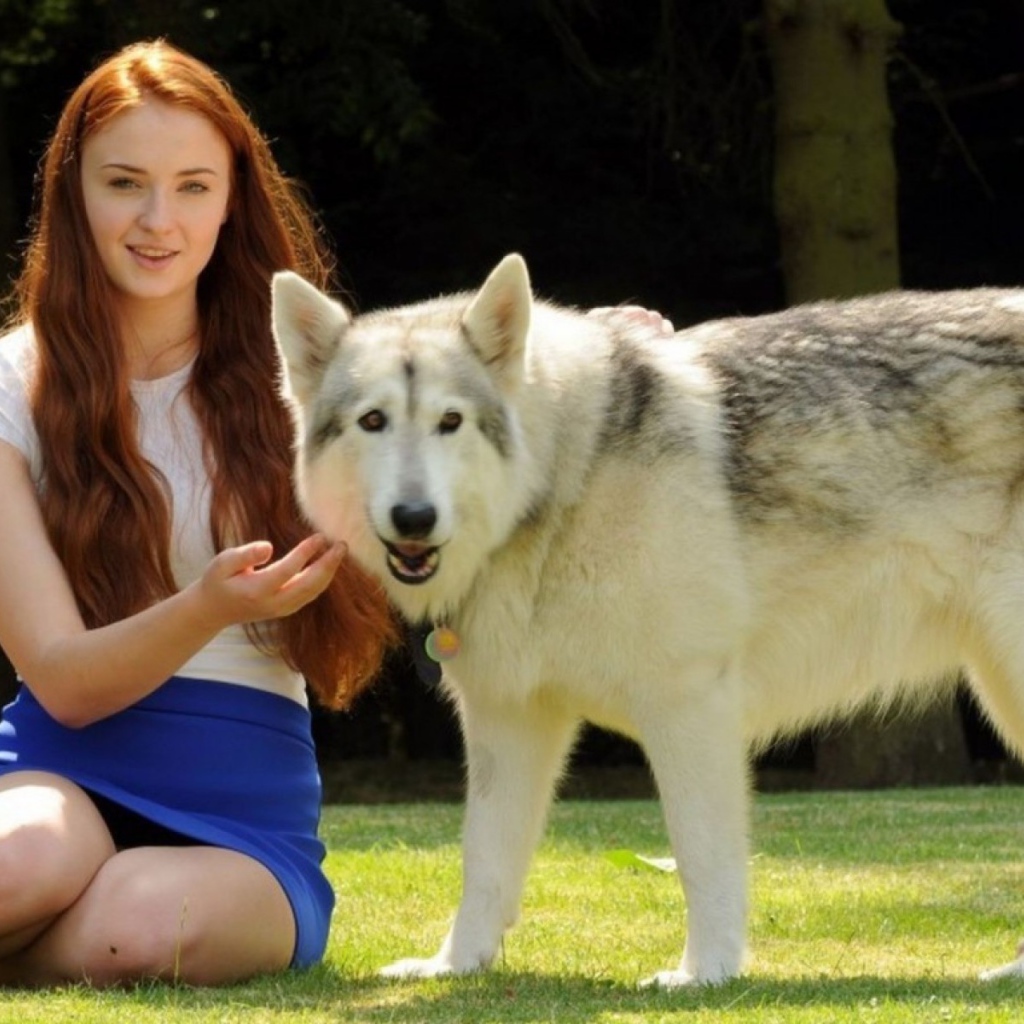 Прекрасная актриса Софи Тернер