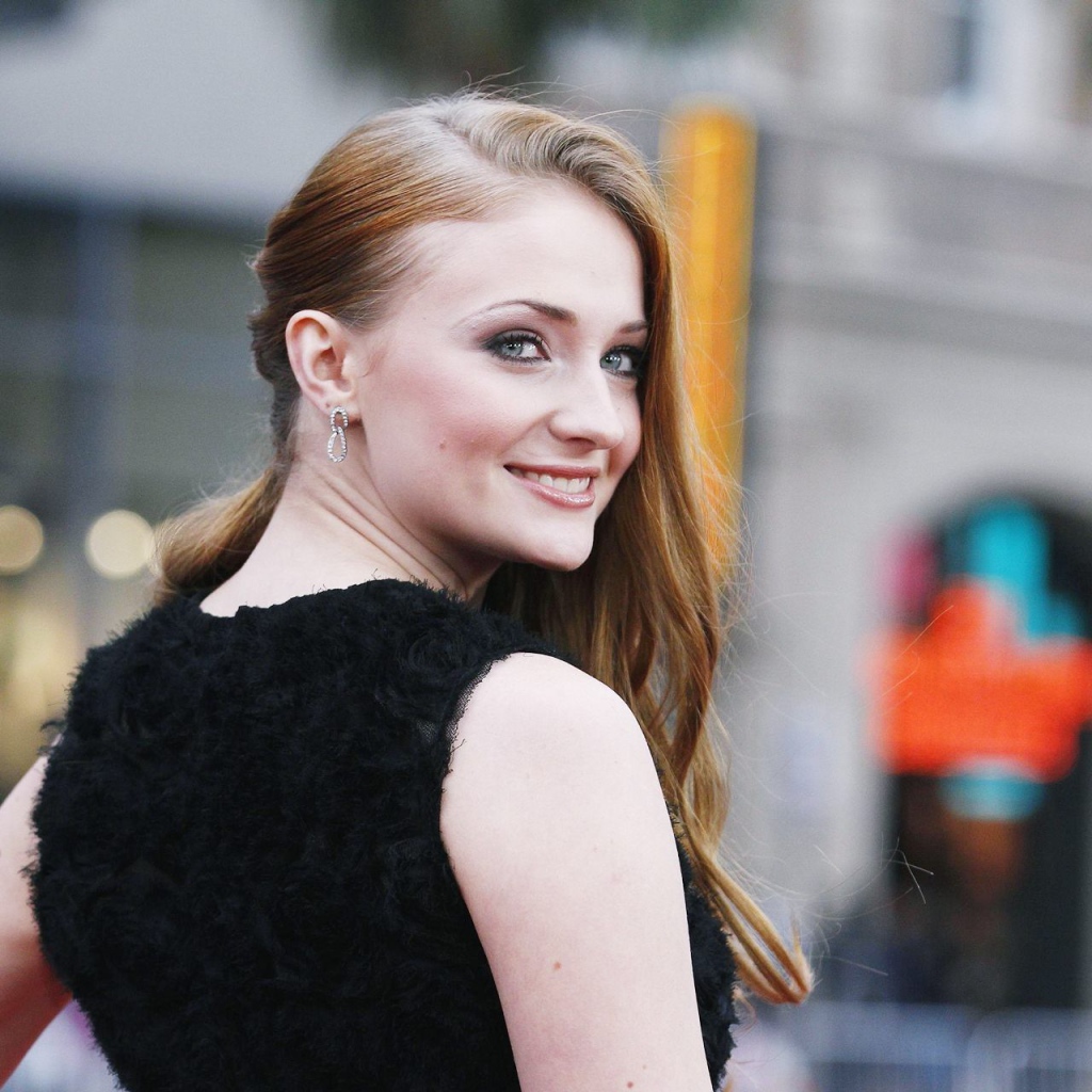 Известная модель Софи Тернер