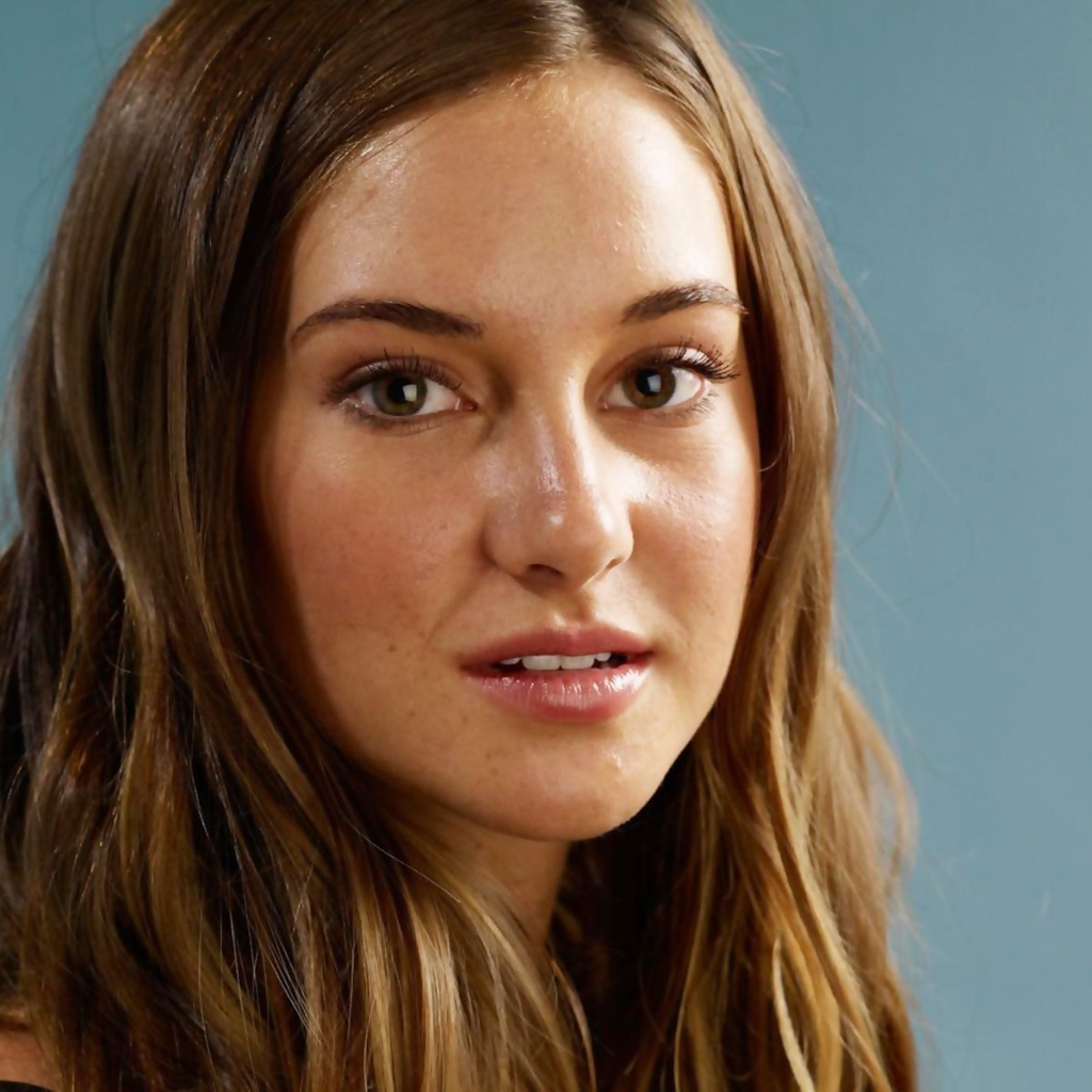 Красивая Шейлин Вудли