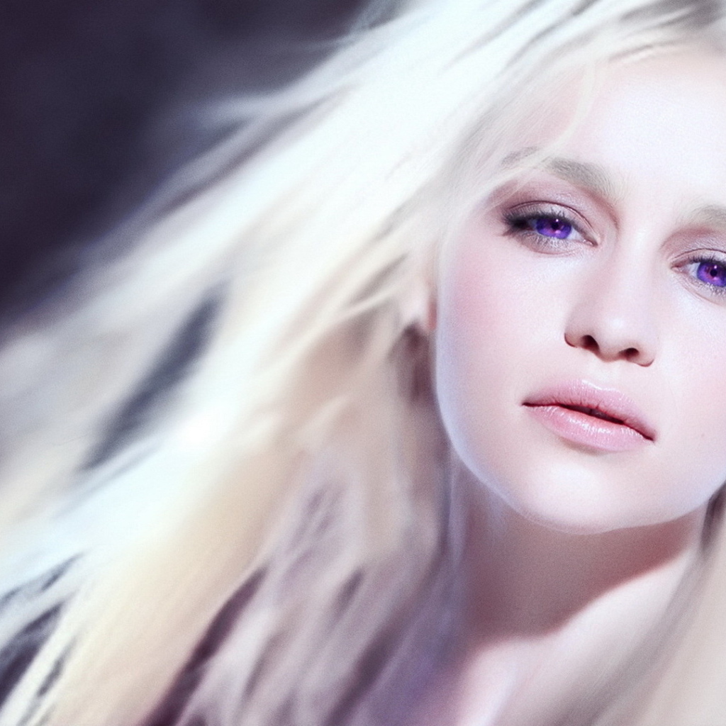 Знаменитая Эмилия Кларк