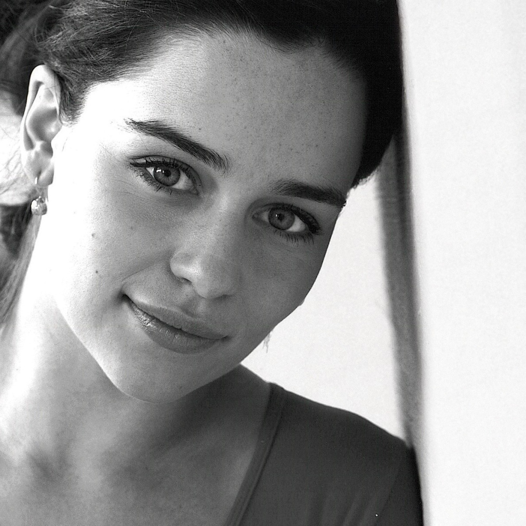 Популярная модель Эмилия Кларк