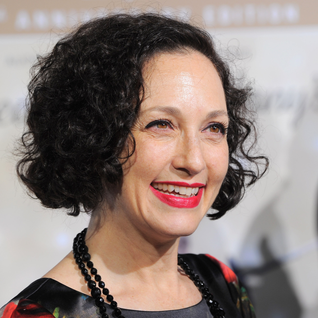 Популярная Биби Ньювирт