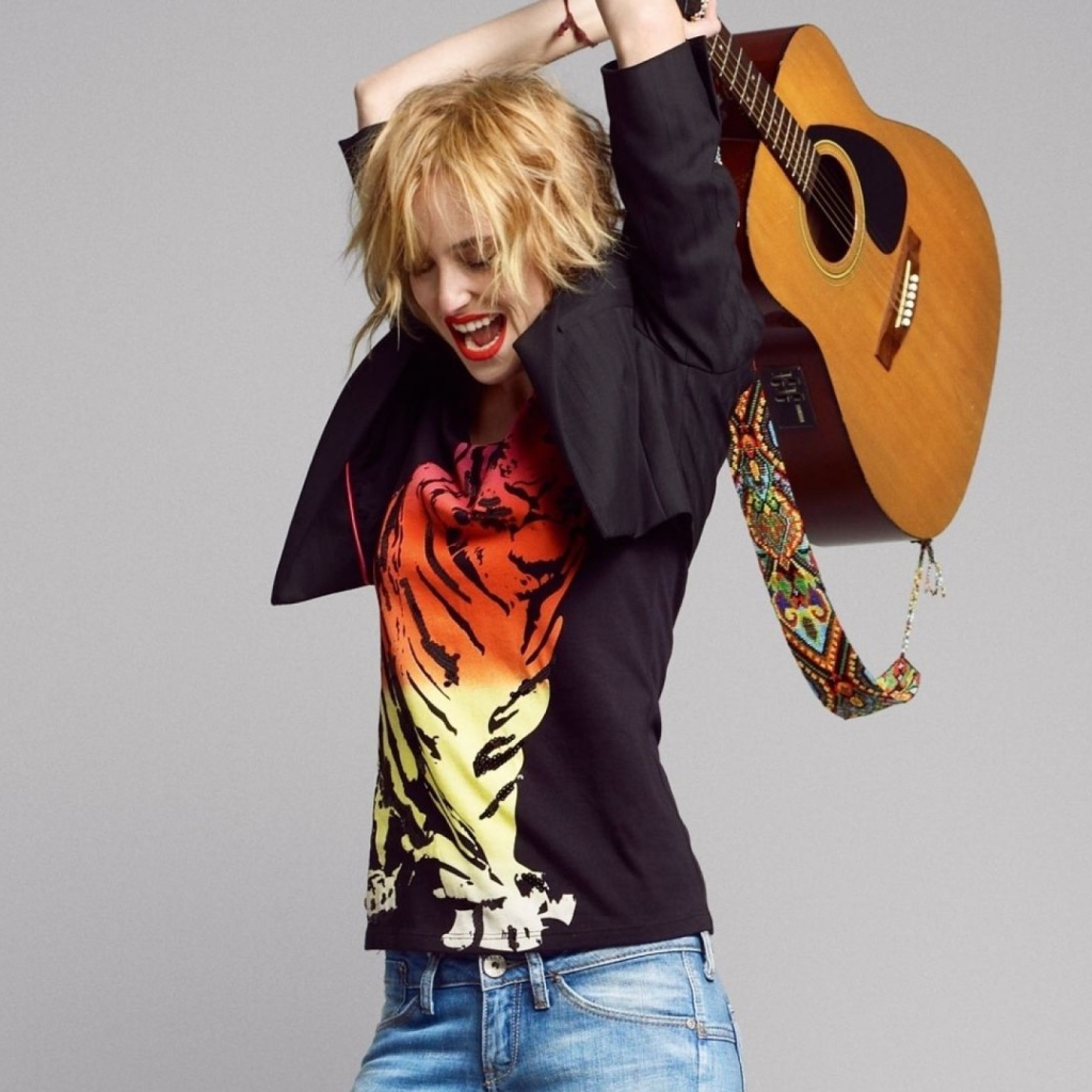 Супермодель Дакота Джонсон