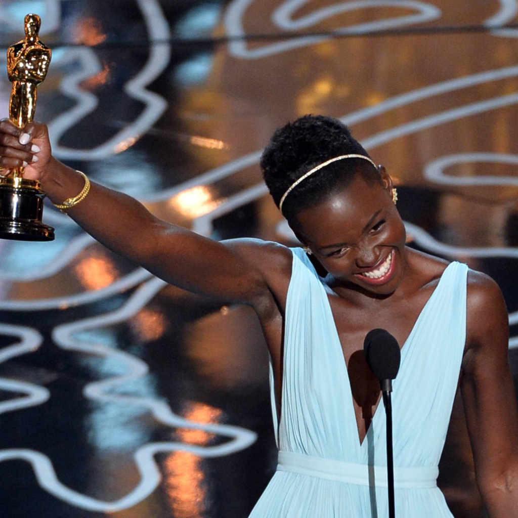 Супермодель Лупита Нионго