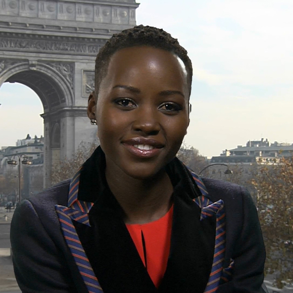 Популярная супермодель Лупита Нионго