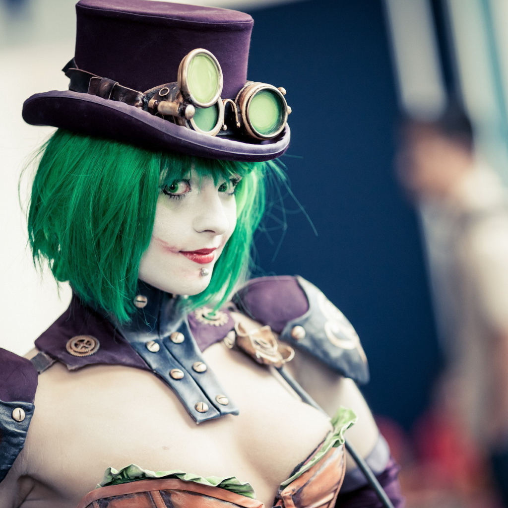 Портрет в костюме джокера