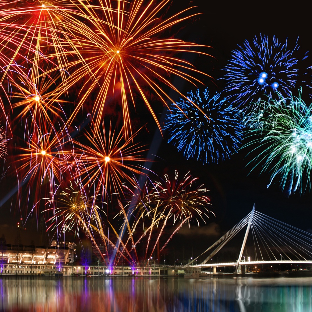 Праздничный салют