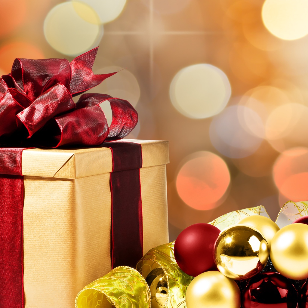 Подарок в коробке