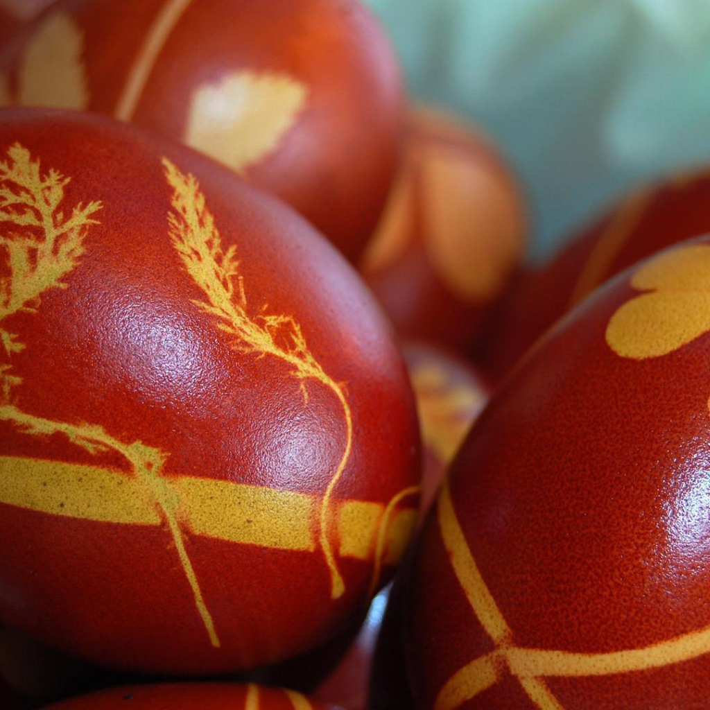 Красивый узор на яйцах на Пасху