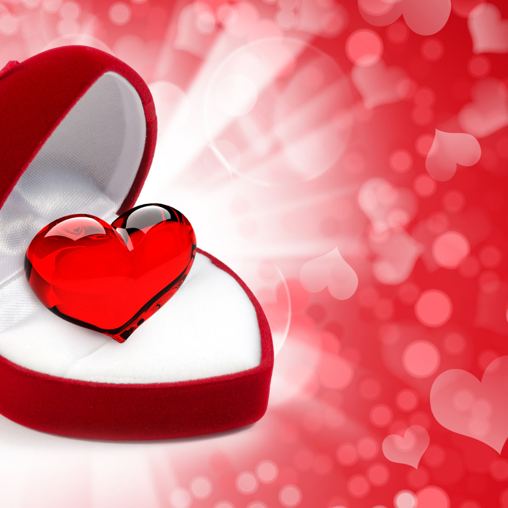 Сердце в коробке на День Святого Валентина 14 февраля