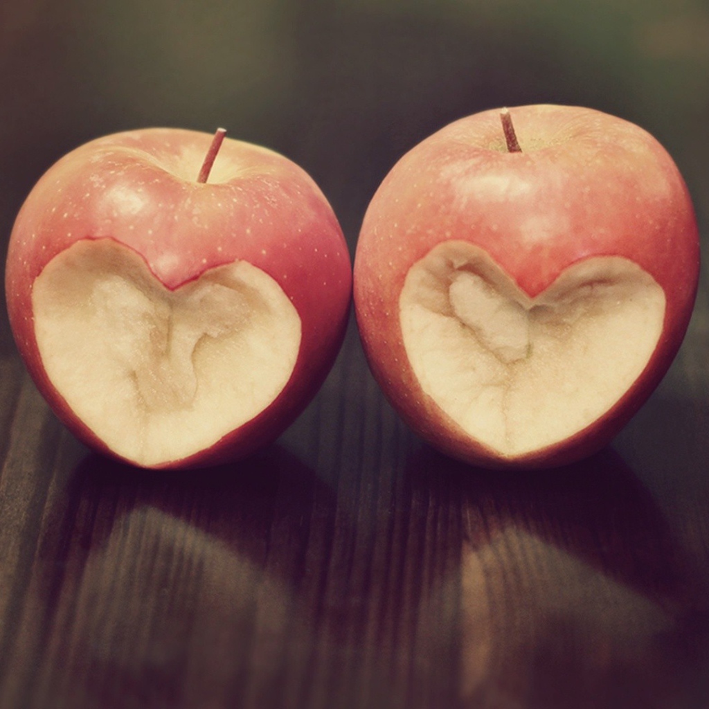 Сердечки на яблоках