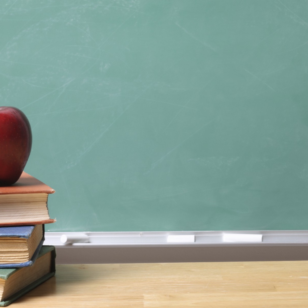 Учебники на столе День знаний 1 сентября