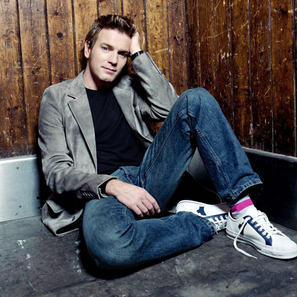 Эван Макгрегор в кедах