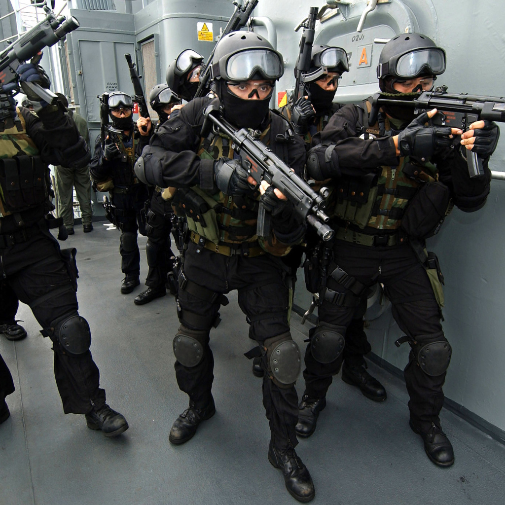 Морской спецназ на корабле